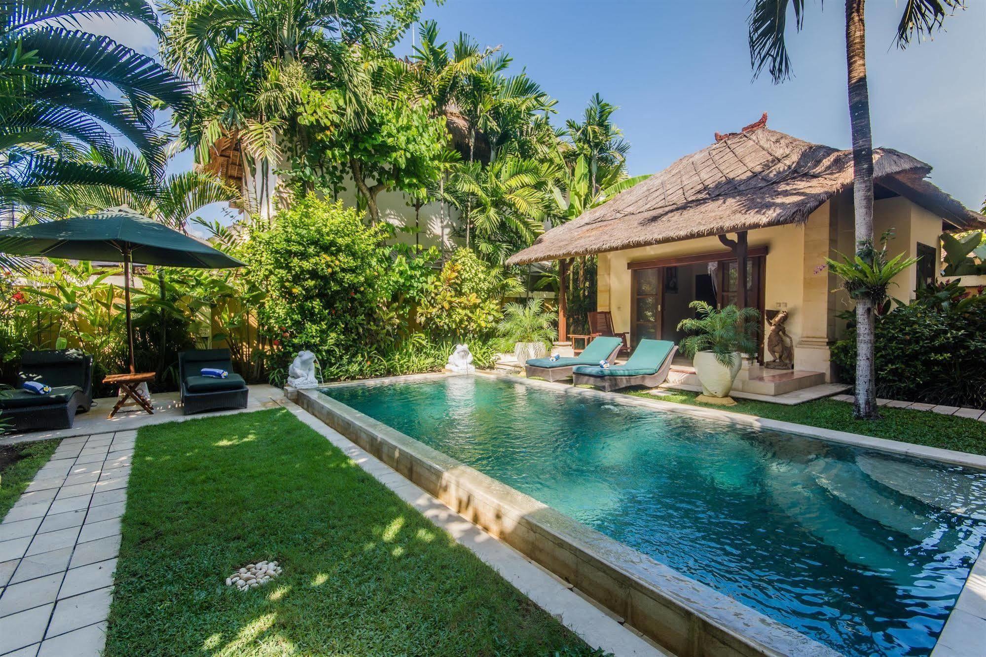 Villa Krisna スミニャック エクステリア 写真
