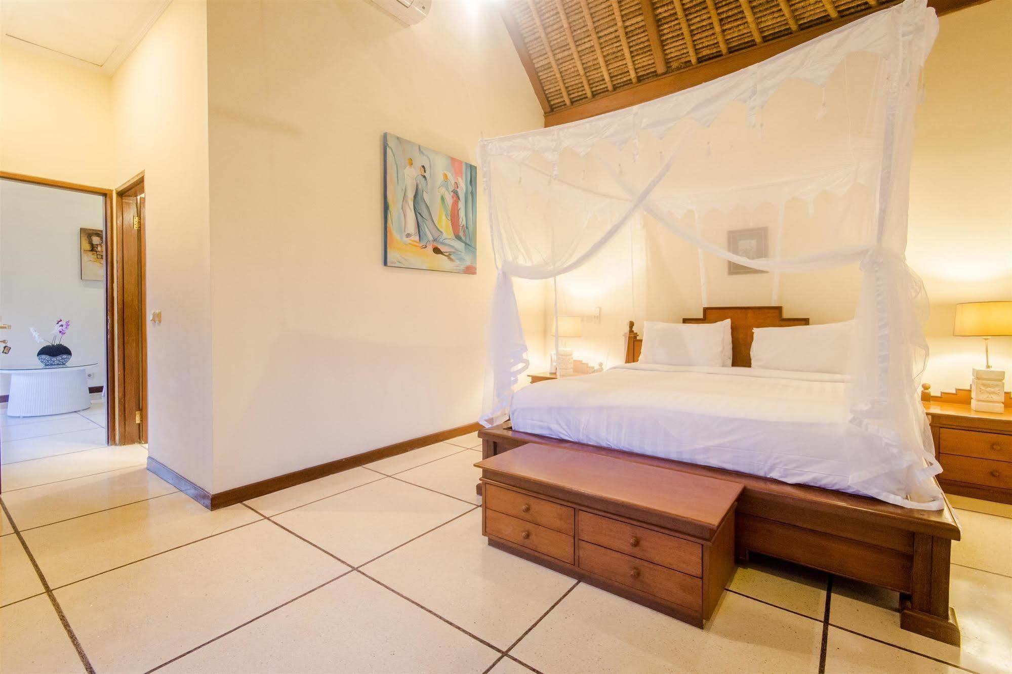 Villa Krisna スミニャック エクステリア 写真